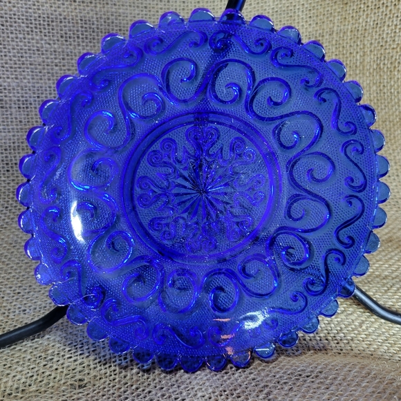 Vintage Cobalt Blue Pressed Glass Lacy Trinket Bowl - Picture 6 of 6